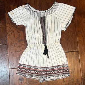 Almost Famous Boho Off-Shoulder Romper • Tassel Tie • Size Medium